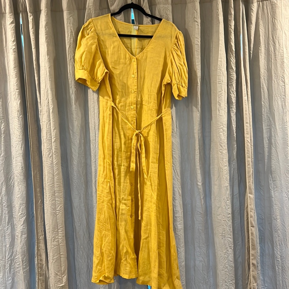 Linen yellow magaschoni dress size L